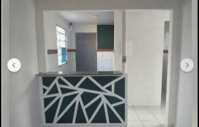 Imagem: A casa possui 3 Dormitórios, 2 Banheiros, 3 Vagas na garagem