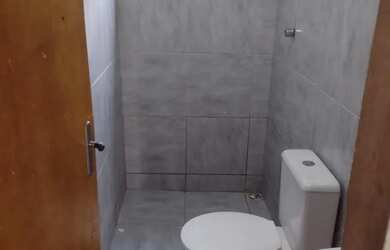 Imagem: A casa em condomínio possui 1 Dormitório, 1 Banheiro e está