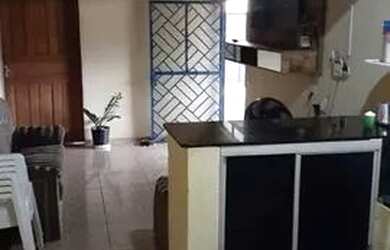 Imagem: A casa possui 4 Dormitórios, 3 Banheiros, 3 Vagas na garagem