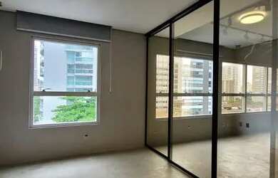 Imagem: O apartamento possui 1 Dormitório, 1 Banheiro, 1 Vaga na garagem