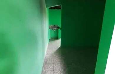 Imagem: A casa possui 1 Dormitório, 1 Banheiro e está localizado