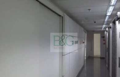 Imagem: O depósito possui 5 Vagas na garagem, 516m² de Área e está