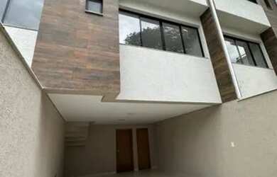 Imagem: A casa em condomínio possui 2 Dormitórios, 1 Banheiro, 2 Vagas