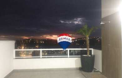 Imagem: O apartamento na cobertura possui 2 Dormitórios, 2 Banheiros