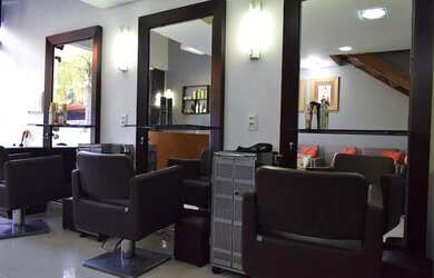 Imagem 10: Salão De Beleza Completo em Vilas do Atlantico mais de 10 anos funcionando