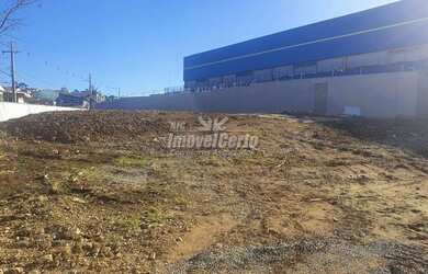 Imagem: O terreno possui 1139m² de Área e está localizado em Bairro