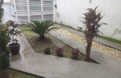 Imagem: Casa com 3 quartos à venda em Água Limpa - RJ