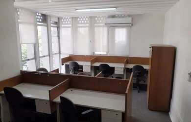 Imagem: O depósito possui 2 Vagas na garagem, 150m² de Área e está