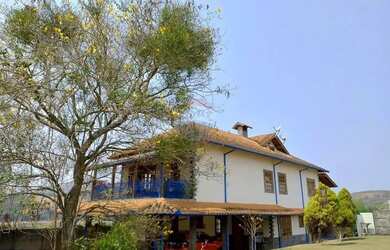 Imagem 3: Residência de Alto Padrão em Lambari - 6 Dormitórios, 2 suítes e área...