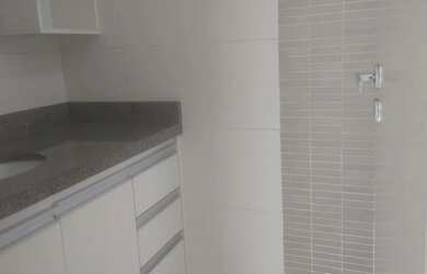 Imagem 8: Apartamento Semi Mobiliado com 02 Dormitórios sendo 01 Suíte no Centro...