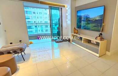 Imagem: O apartamento possui 3 Dormitórios, 3 Banheiros, 2 Vagas na