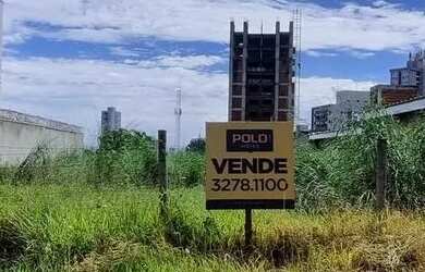 Imagem: O terreno possui 616m² de Área e está localizado em Vila