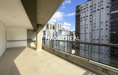 Imagem: O apartamento possui 4 Dormitórios, 5 Banheiros, 4 Vagas na