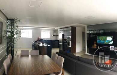 Imagem: O apartamento possui 4 Dormitórios, 5 Banheiros, 2 Vagas na