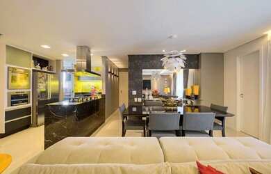 Imagem: O apartamento possui 4 Dormitórios, 4 Banheiros, 3 Vagas na