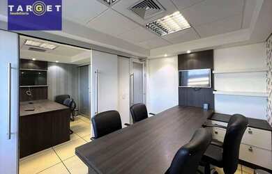 Imagem: O depósito possui 2 Vagas na garagem, 59m² de Área e está