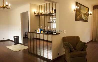 Imagem 2: MARAVILHOSO IMÓVEL. Churrasqueira, 377m² de Área, 4 Vagas na garageme4...