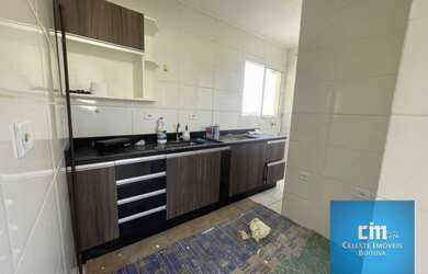 Imagem: O apartamento possui 1 Dormitório, 1 Banheiro, 1 Vaga na garagem