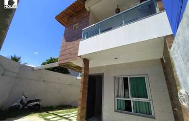 Imagem: A casa possui 3 Dormitórios, 3 Banheiros, 5 Vagas na garagem