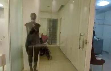 Imagem: O depósito possui 5 Vagas na garagem, 25m² de Área e está