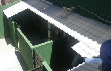 Imagem: A casa possui 1 Dormitório, 1 Banheiro e está localizado