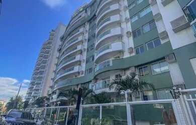 Imagem: O apartamento e possui 3 Dormitórios, Suítes, 3 Banheiros