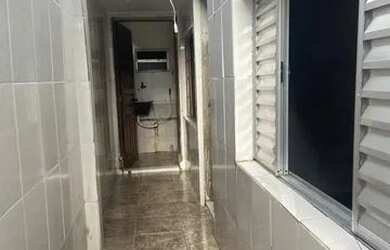 Imagem: A casa e possui 2 Dormitórios, Suítes, 1 Banheiro está localizado