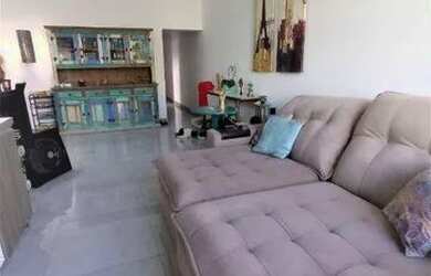 Imagem: A casa em condomínio possui 3 Dormitórios, 2 Banheiros, 2