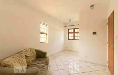 Imagem: A casa possui 2 Dormitórios, 2 Banheiros, 1 Vaga na garagem