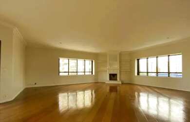 Imagem: O apartamento possui 4 Dormitórios, 5 Banheiros, 5 Vagas na