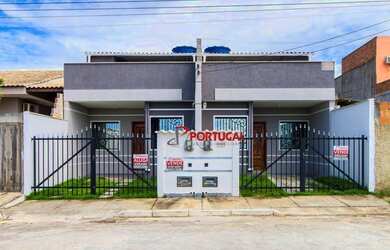 Imagem: A casa possui 2 Dormitórios, 3 Banheiros, 1 Vaga na garagem