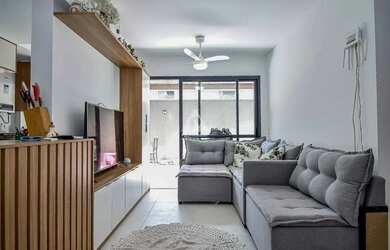 Imagem: O apartamento possui 2 Dormitórios, 2 Banheiros, 1 Vaga na