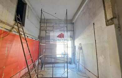 Imagem 9: Loja com pé direito alto na Vasco da Gama!