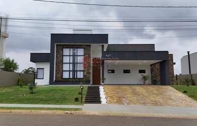 Imagem: A casa em condomínio possui 3 Dormitórios, 5 Banheiros, 4