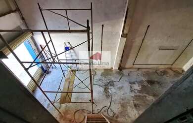 Imagem 14: Loja com pé direito alto na Vasco da Gama!