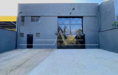 Imagem: O depósito possui 600m² de Área e está localizado em Matadouro