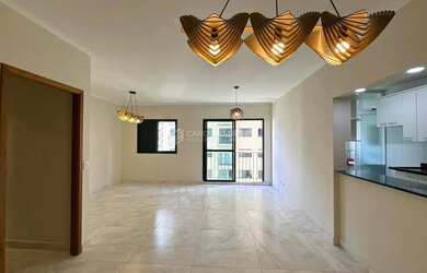 Imagem: O apartamento possui 2 Dormitórios, 2 Banheiros, 2 Vagas na