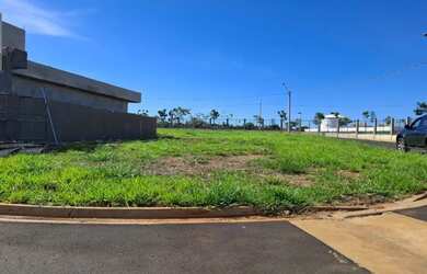 Imagem: O terreno possui 294m² de Área e está localizado em Fazenda