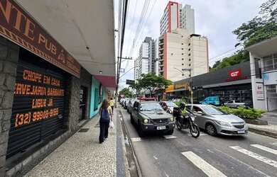 Imagem: O apartamento possui 3 Dormitórios, 2 Banheiros, 1 Vaga na