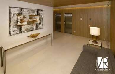 Imagem: O apartamento possui 4 Dormitórios, 5 Banheiros, 3 Vagas na