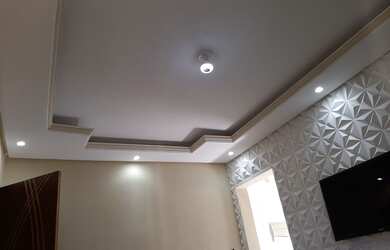 Imagem: O apartamento possui 2 Dormitórios, 1 Banheiro, 2 Vagas na