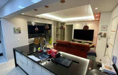 Imagem: O apartamento possui 3 Dormitórios, 2 Banheiros, 2 Vagas na