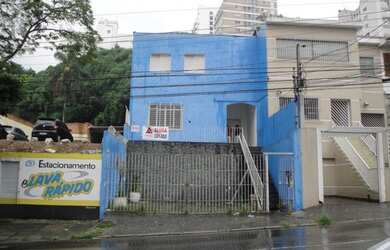 Imagem: O depósito possui 2 Vagas na garagem, 300m² de Área e está