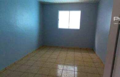 Imagem: A casa possui 4 Dormitórios, 2 Banheiros, 2 Vagas na garagem