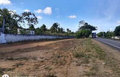 Imagem: A casa possui 3 Dormitórios, 3 Banheiros, 5 Vagas na garagem