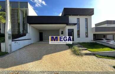 Imagem: A casa em condomínio possui 3 Dormitórios, 4 Banheiros, 4