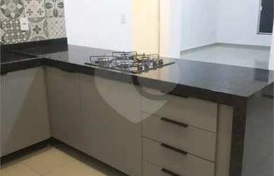 Imagem: A casa em condomínio possui 3 Dormitórios, 3 Banheiros, 4