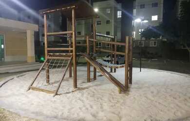 Imagem: O apartamento possui 2 Dormitórios, 1 Banheiro, 2 Vagas na