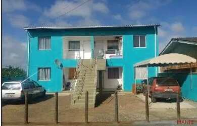 Imagem: A casa possui 2 Dormitórios, 1 Banheiro, 1 Vaga na garagem