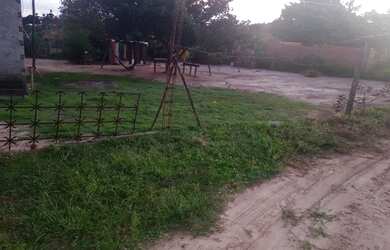 Imagem 2: Vendo está casa. 1 Banheiroe2 Dormitórios